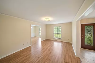 5002 Leafy Hollow Court, Houston, TX 77018 - Photo 5