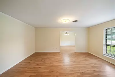 5002 Leafy Hollow Court, Houston, TX 77018 - Photo 7