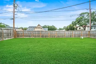 5002 Leafy Hollow Ct, Houston, TX 77018 - Photo 39