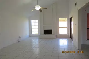 6527 Gladewell Dr, Houston, TX 77072 - Photo 9