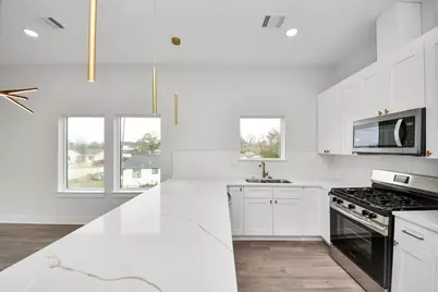 8114 Double Ave #B, Houston, TX 77088 - Photo 7