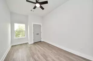 8114 Double Ave, Houston, TX 77088 - Photo 19