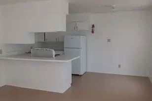 208 Wells St, Madisonville, TX 77864 - Photo 7