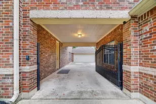 14327 Norhill Pointe Dr, Houston, TX 77044 - Photo 5