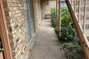 812 Marshall St, Houston, TX 77006 - Photo 3