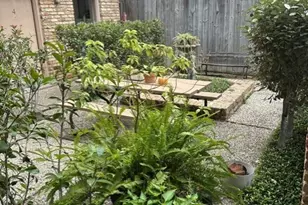 812 Marshall St, Houston, TX 77006 - Photo 15