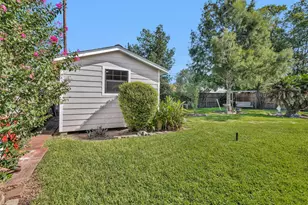 1102 Mosher Ln, Houston, TX 77088 - Photo 39