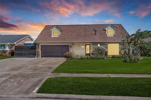 1102 Mosher Ln, Houston, TX 77088 - Photo 1