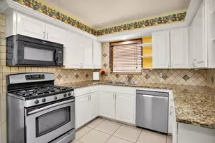 1102 Mosher Ln, Houston, TX 77088 - Photo 15