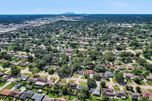 1102 Mosher Ln, Houston, TX 77088 - Photo 49