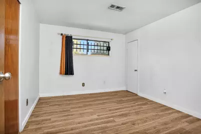 1102 Mosher Lane, Houston, TX 77088 - Photo 23