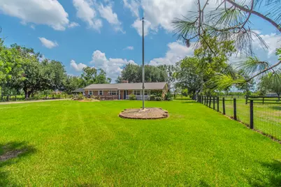 9235 Ruth Road, Rosharon, TX 77583 - Photo 5
