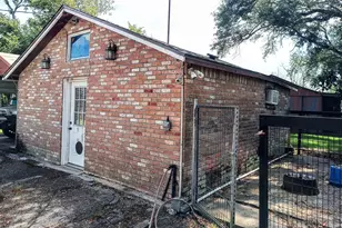 9235 Ruth Rd, Rosharon, TX 77583 - Photo 39