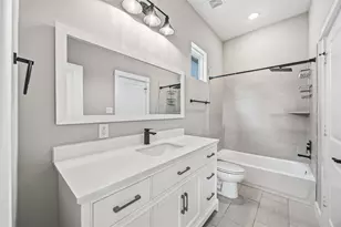 6713 Parker Grv Ln, Houston, TX 77076 - Photo 27