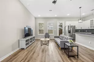 6713 Parker Grv Ln, Houston, TX 77076 - Photo 9