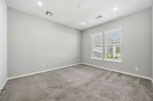 6713 Parker Grv Ln, Houston, TX 77076 - Photo 19