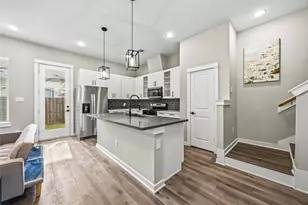 6713 Parker Grv Ln, Houston, TX 77076 - Photo 13