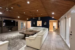3123 Woodland Ct, La Porte, TX 77571 - Photo 3