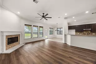 18843 Maverick Ranch Rd E, Magnolia, TX 77355 - Photo 5