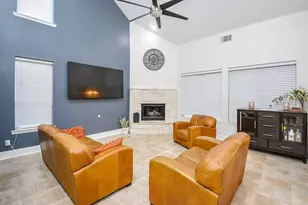 7906 Lake Commons Dr, Rosenberg, TX 77469 - Photo 9