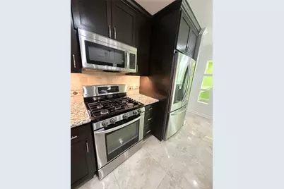 10518 Pleasanton Drive, Houston, TX 77038 - Photo 9