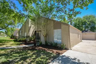 7615 Bankside Dr, Houston, TX 77071 - Photo 13