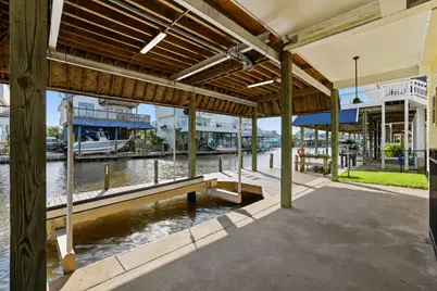 414 Westerly, Tiki Island, TX 77554 - Photo 19