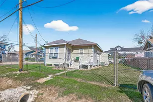 1110 Mathis St, Houston, TX 77009 - Photo 1