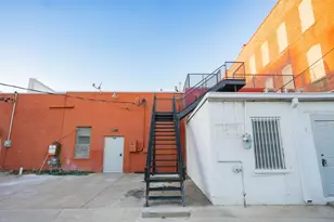 210 E Washington Ave, Navasota, TX 77868 - Photo 23