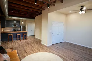 210 E Washington Ave, Navasota, TX 77868 - Photo 13