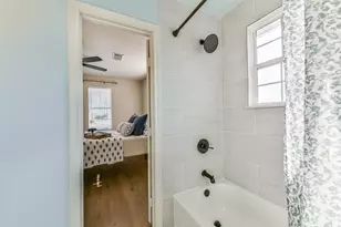 5828 Avenue T, Galveston, TX 77551 - Photo 17