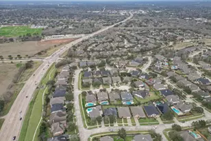105 Hawke Bay Ln, Friendswood, TX 77546 - Photo 43