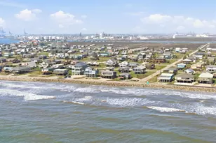 706 Beach Dr, Freeport, TX 77541 - Photo 29