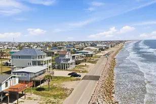 706 Beach Dr, Freeport, TX 77541 - Photo 3