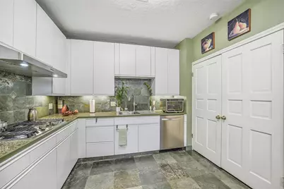 9340 Briar Forest, Houston, TX 77063 - Photo 17