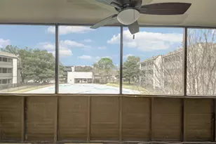 3045 Walnut Bend Ln, Houston, TX 77042 - Photo 17