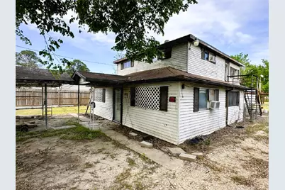 207 S 5th Street, Highlands, TX 77562 - Photo 3