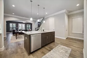 1725 W 23rd St, Houston, TX 77008 - Photo 7