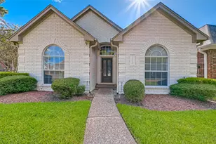 14303 Reissen Ln, Houston, TX 77069 - Photo 1