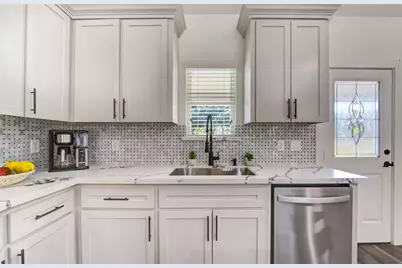 15940 Kitty Hawk Drive, Waller, TX 77484 - Photo 9