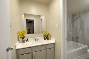 9009 Richmond Ave, Houston, TX 77063 - Photo 15