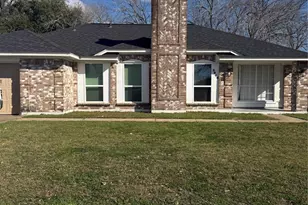 3606 Clover Ln, Deer Park, TX 77536 - Photo 3