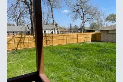 5603 Pickfair Street, Houston, TX 77026 - Photo 9