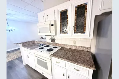 801 6th Street N #7, Texas City, TX 77590 - Photo 7