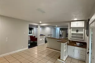 4323 Jamie Ln E, Houston, TX 77048 - Photo 9