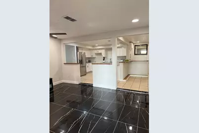 4323 Jamie Lane E, Houston, TX 77048 - Photo 11