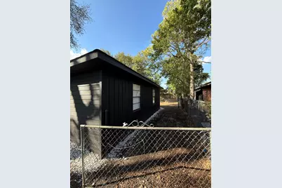 4323 Jamie Lane E, Houston, TX 77048 - Photo 5