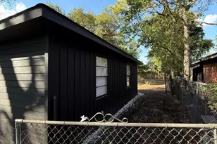 4323 Jamie Ln E, Houston, TX 77048 - Photo 5