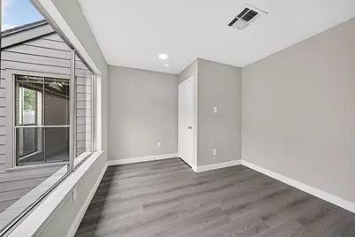 9592 Doliver Drive, Houston, TX 77063 - Photo 35