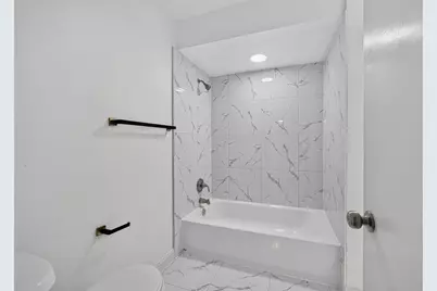9592 Doliver Drive, Houston, TX 77063 - Photo 37
